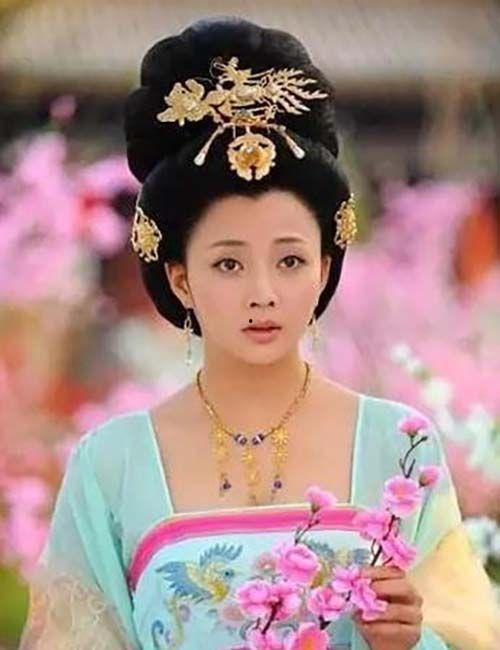 最像杨贵妃的明星网红,她才是最像杨贵妃的当代女神