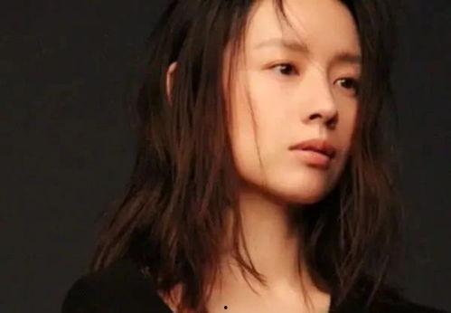 明星网红淋雨图片真实高清,明星网红淋雨瞬间，高清美照诠释无畏魅力