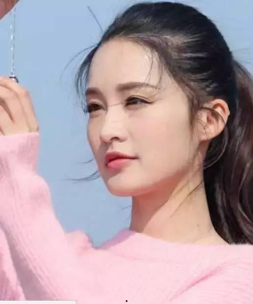 微信明星网红的女生,揭秘明星网红背后的故事与魅力”