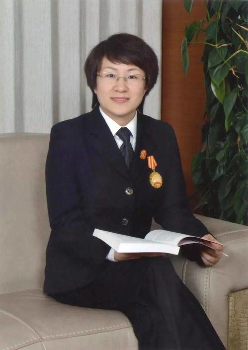 向革命前辈致敬明星网红,明星网红的传承力量展现