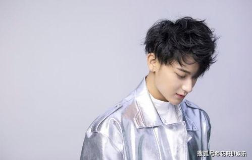 绿茶明星网红是谁啊,揭秘绿茶界的新宠儿