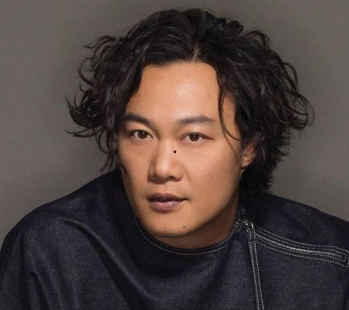 新疆明星网红男是谁,揭秘新疆地区人气爆棚的网络红人