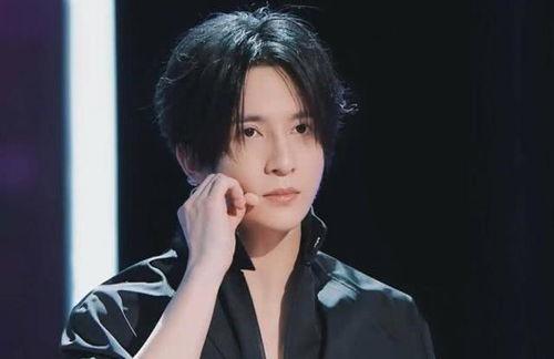 女明星网红张淇图片,网红女明星的时尚魅力瞬间