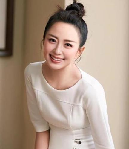 女明星网红怀孕视频播放,网友热议明星孕期生活
