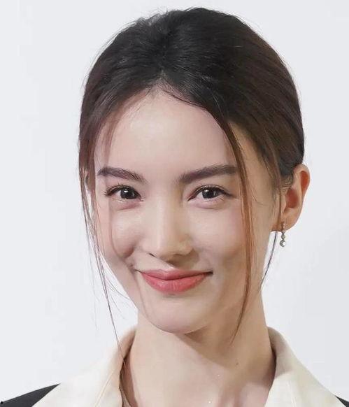 明星网红高清怼脸镜头,直面魅力与争议