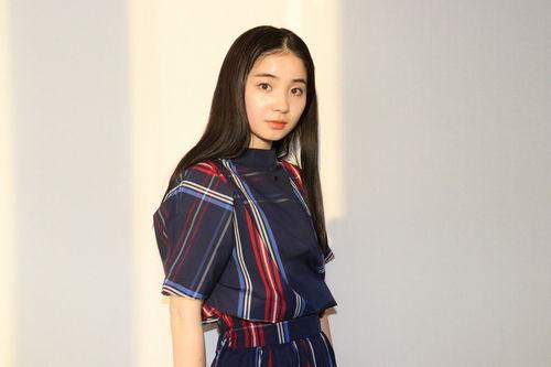 桃子明星网红是谁啊,她是如何成为网络红人的？