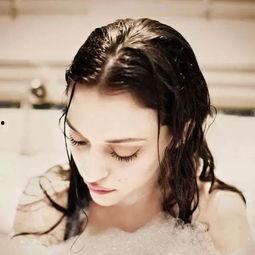 最近明星网红换发型视频,明星网红发型大换血，最新剪裁趋势盘点