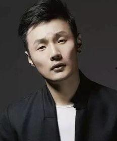 眼睛最小的明星网红男,揭秘最小明星网红男生的魅力之旅