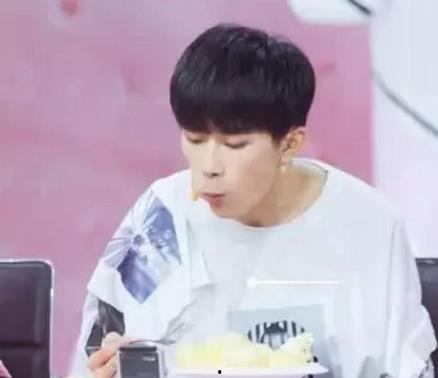 零食分享明星网红,揭秘网红零食背后的魅力故事