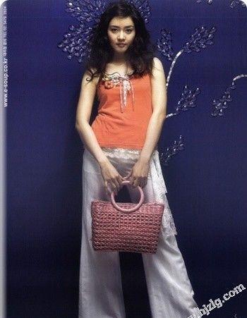 明星网红小区拍照姿势图,明星同款拍照技巧揭秘