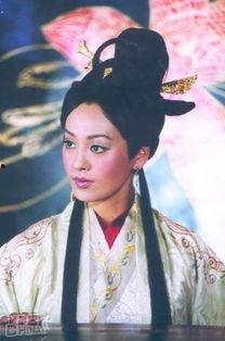 明星网红穿汉服吗图片,明星网红的复古时尚演绎